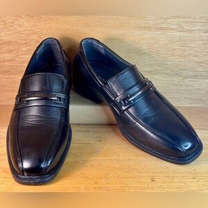 Tahari Haskell Boys Black Dress Shoes Silver Buckle Size 4 Preowned